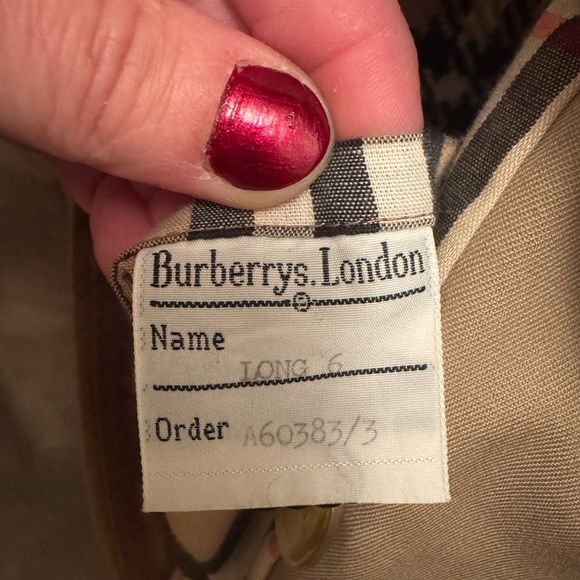 Vintage Burberry’s Trench Coat w/ Wool Lining - Size 6 Long - Picture 16 of 16